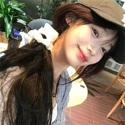 灰色少女